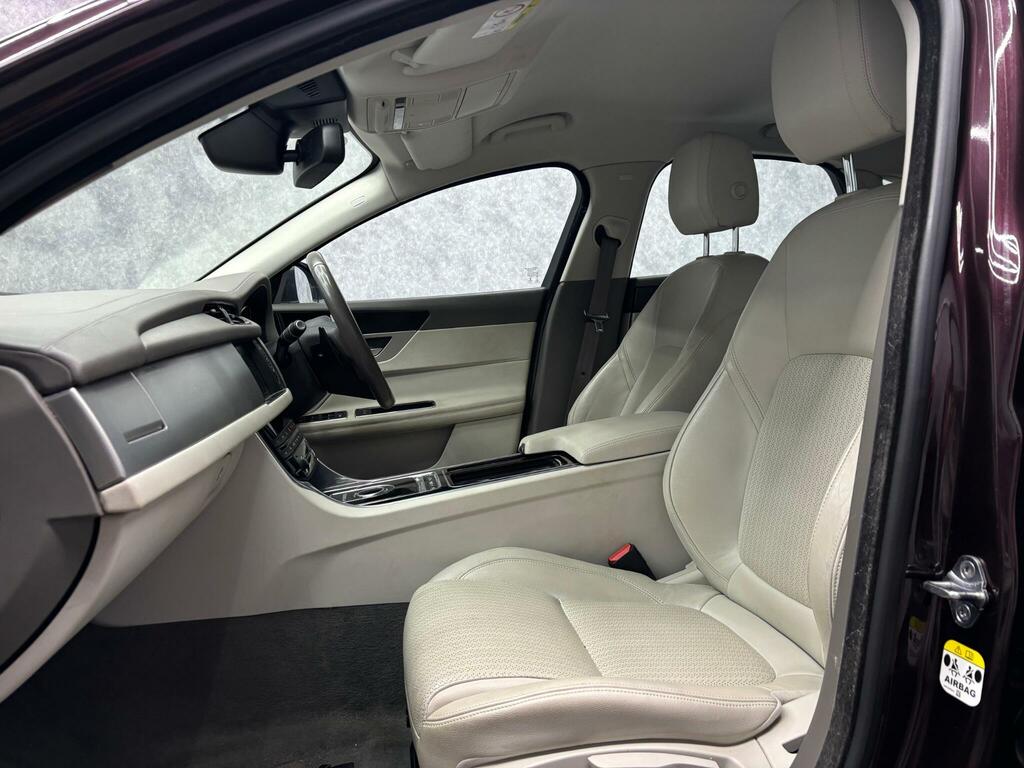 Jaguar XF 2.0D Prestige Euro 6 Ss SS16LYA Red #4