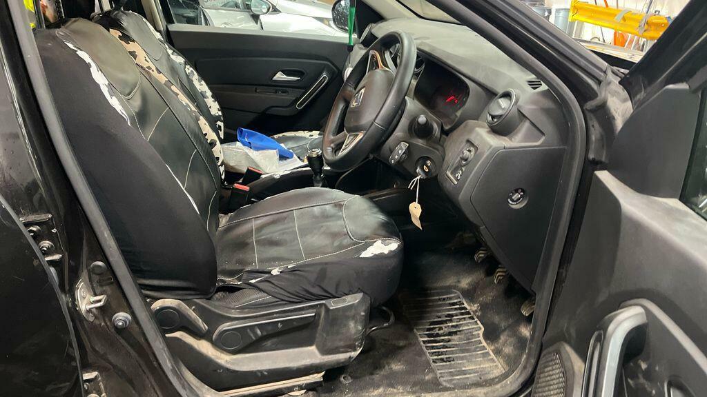 Dacia Duster 1.0 Tce Comfort Euro 6 Ss GV20THG Black #6