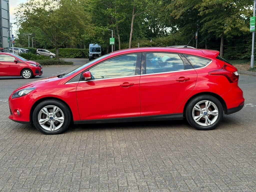 Ford Focus 1.0T Ecoboost Zetec Euro 5 Ss Red