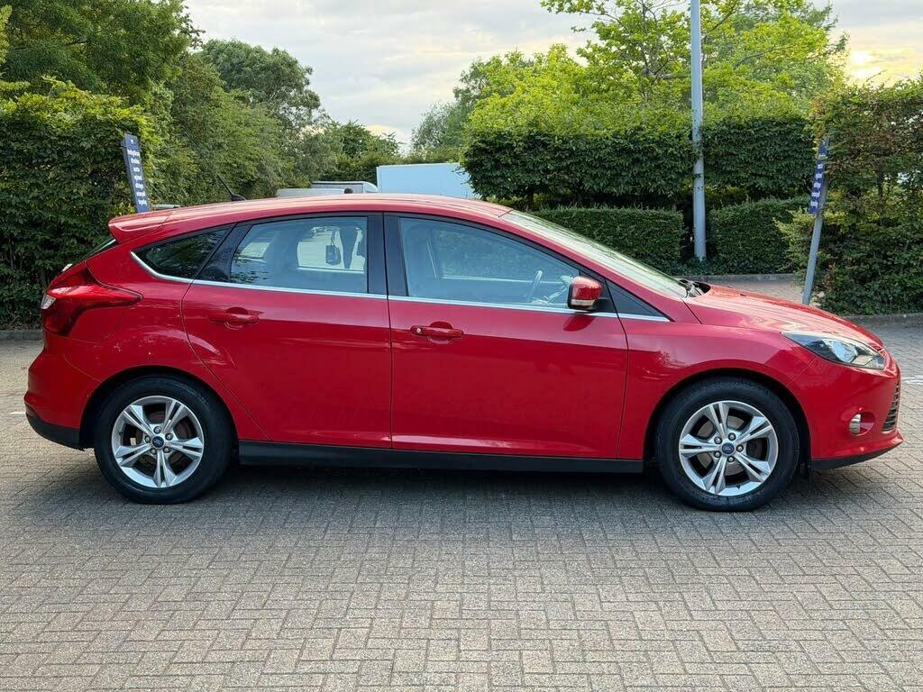 Ford Focus 1.0T Ecoboost Zetec Euro 5 Ss Red #2