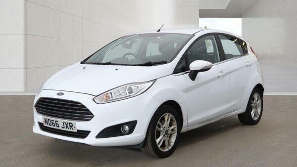 Ford Fiesta 1.25 Zetec Euro 6 White