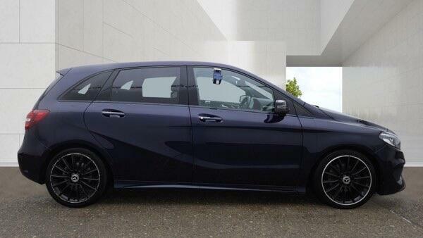 Mercedes-Benz B Class Amg Line Blue #6