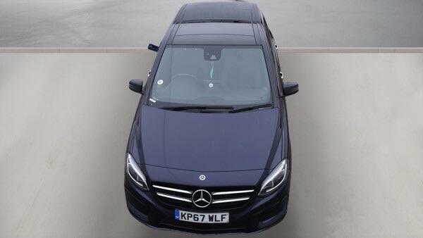 Mercedes-Benz B Class Amg Line Blue #2