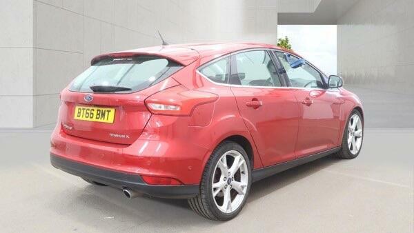 Ford Focus 2.0 Tdci Titanium X Powershift Euro 6 Ss Red #2