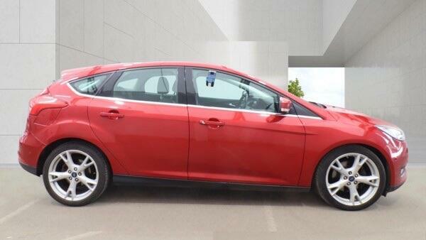 Ford Focus 2.0 Tdci Titanium X Powershift Euro 6 Ss Red #4