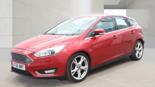 Ford Focus 2.0 Tdci Titanium X Powershift Euro 6 Ss Red