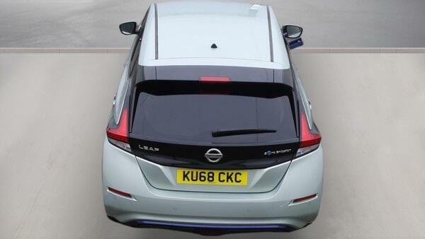 Nissan Leaf White #7
