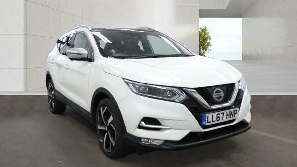 Nissan Qashqai Tekna White #3
