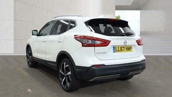 Nissan Qashqai Tekna White #6