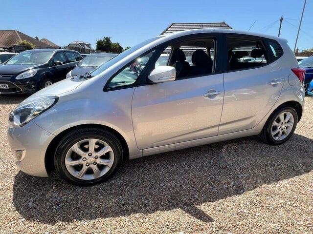 Hyundai Ix20 Premium Silver #4