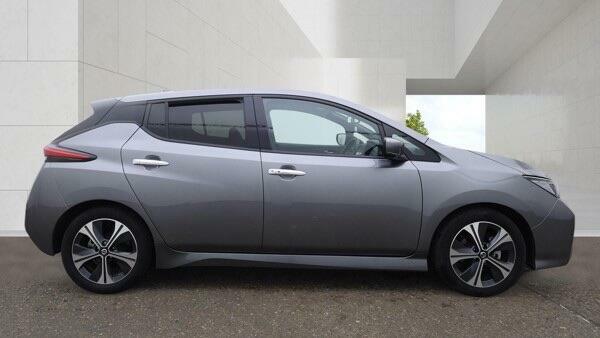 Nissan Leaf N-connecta Grey #4