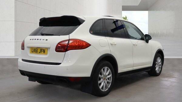 Porsche Cayenne 3.0 Td V6 Tiptronic 4Wd Euro 5 Ss White #2