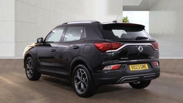SsangYong Korando Ventura Black #4