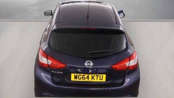 Nissan Pulsar Hatchback White #9