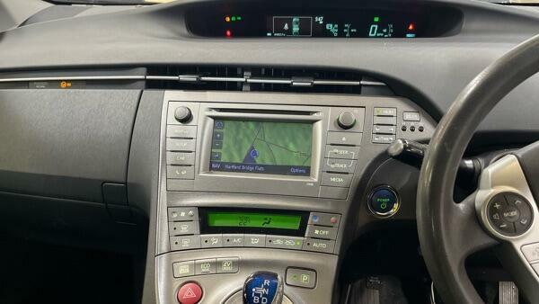 Toyota Prius Hatchback 1.8 Blue #11