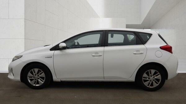 Toyota Auris Active Blue #8