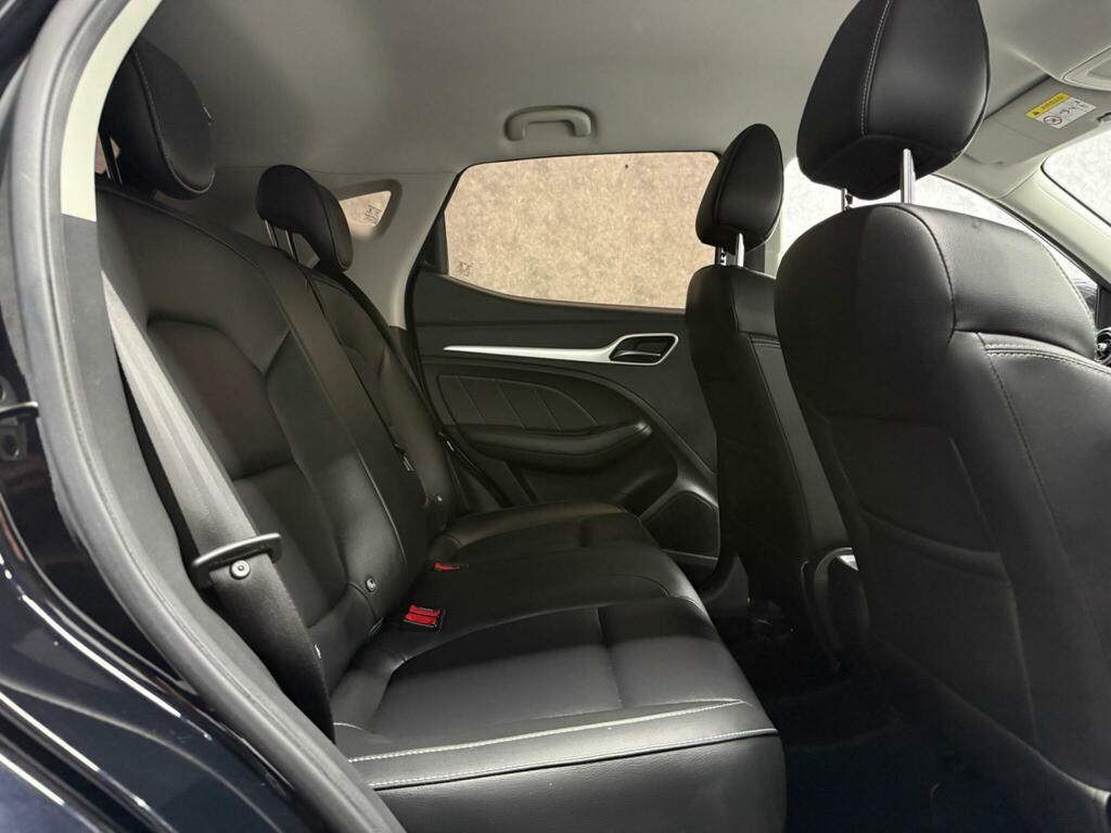 MG ZS Exclusive Black #6