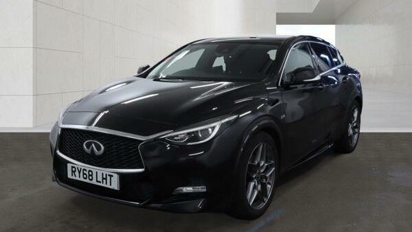 Infiniti Q30 Sport Black