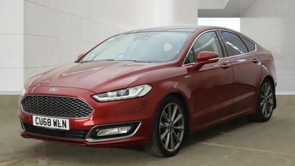 Ford Mondeo Vignale Red