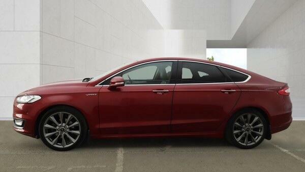 Ford Mondeo Vignale Red #4