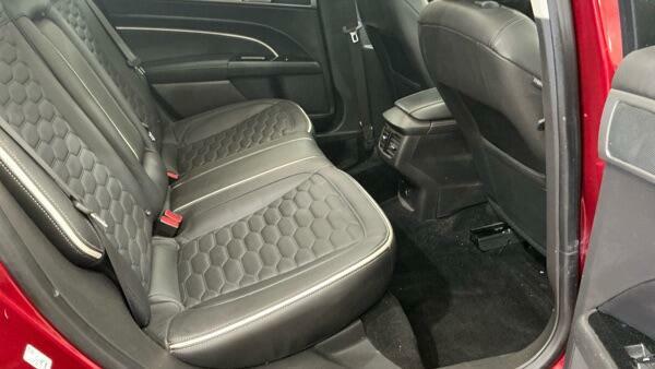 Ford Mondeo Vignale Red #6
