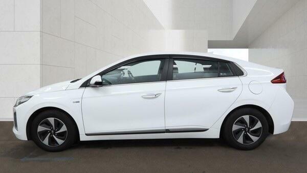 Hyundai Ioniq Hatchback Silver #10