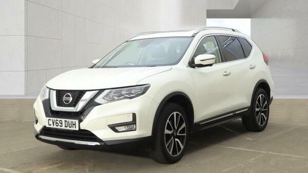 Nissan X-Trail Tekna White