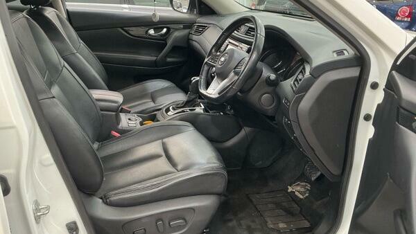 Nissan X-Trail Tekna White #5