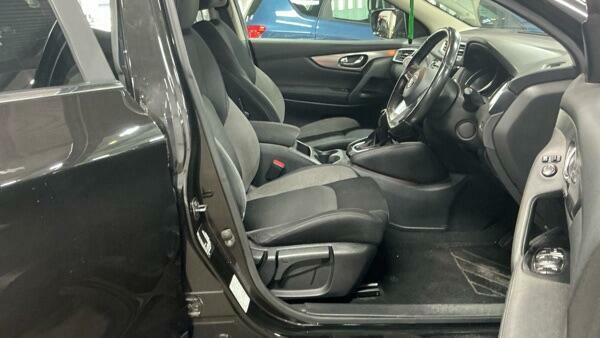 Nissan Qashqai N-connecta Black #4