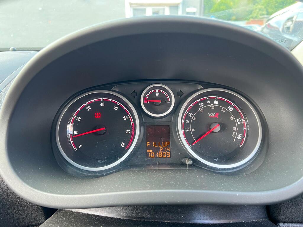 Vauxhall Corsa 1.2 Se Hatchback 83 Bhp Red #10