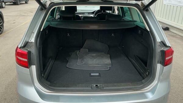 Volkswagen Passat S Tdi Black #13