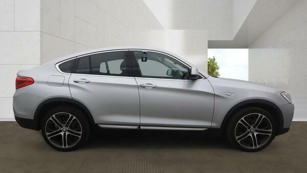 BMW X4 Xdrive20d Se White #9