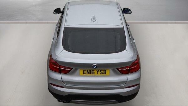 BMW X4 Xdrive20d Se White #8