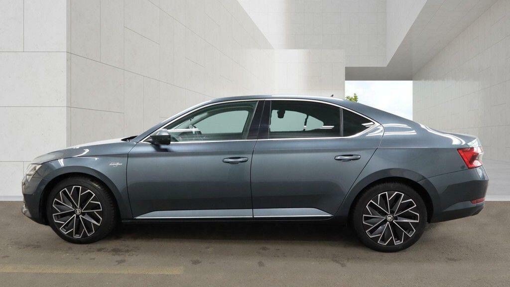 Skoda Superb Se L Blue #10