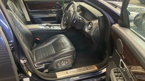 Jaguar XJ Portfolio Blue #5