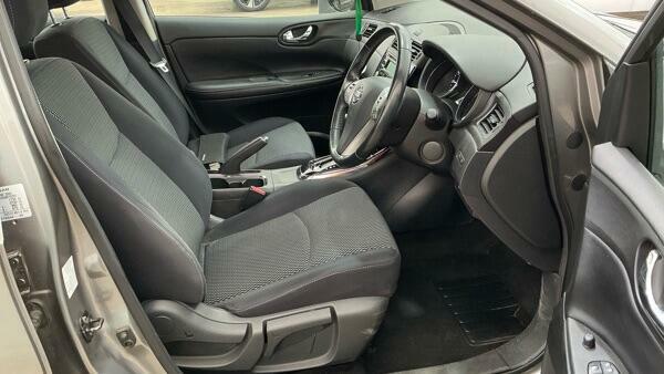 Nissan Pulsar Hatchback Grey #9