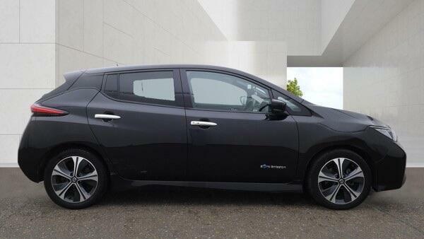 Nissan Leaf 40Kwh N-connecta Black #8