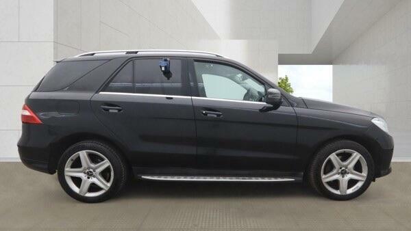 Mercedes-Benz M Class Ml63 Amg Black #10