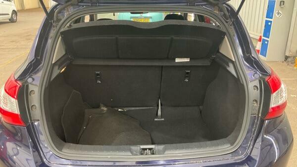 Nissan Pulsar 1.2 Dig-t Tekna Hatchback Blue #13