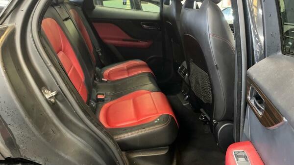 Jaguar F-Pace P300 R-sport Suv Red #8