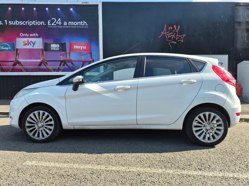 Ford Fiesta Zetec White