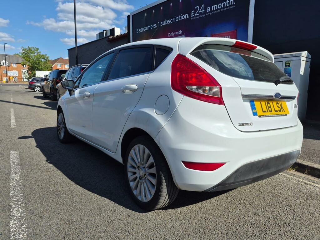 Ford Fiesta Zetec White #4
