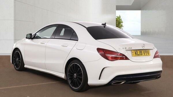 Mercedes-Benz CLA Class Amg Line Night Edition White #4