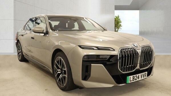 BMW i7 50 105.7Kwh M Sport Edrive Grey #3
