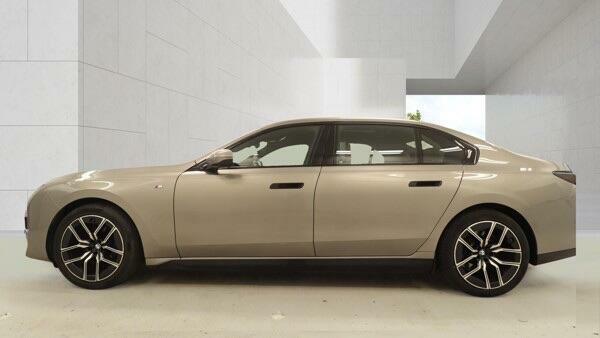 BMW i7 50 105.7Kwh M Sport Edrive Grey #6
