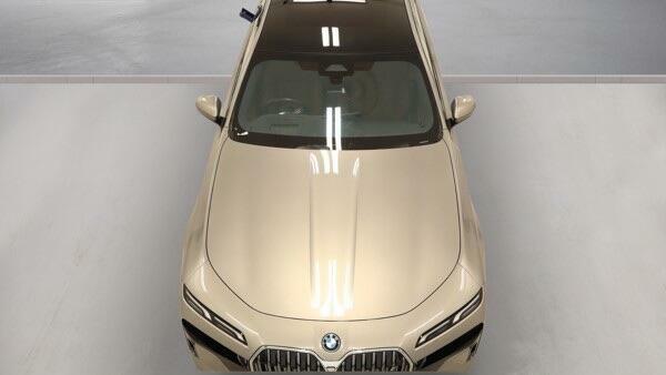 BMW i7 50 105.7Kwh M Sport Edrive Grey #4