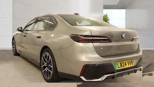 BMW i7 50 105.7Kwh M Sport Edrive Grey #5