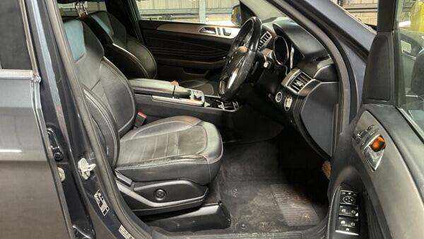 Mercedes-Benz M Class Amg Line Grey #5