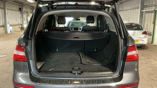 Mercedes-Benz M Class Ml350 Bluetec Amg Line Black #11
