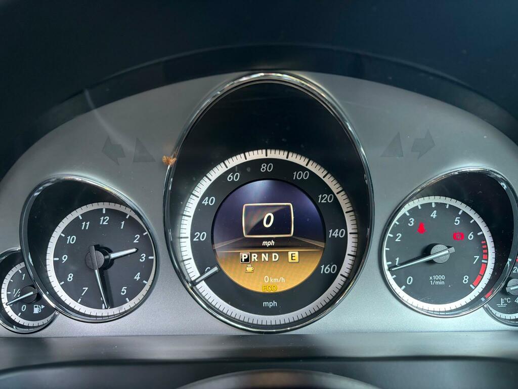 Mercedes-Benz E Class 3.0 E350 Cdi V6 Blueefficiency Sport Cabriolet G-t White #26